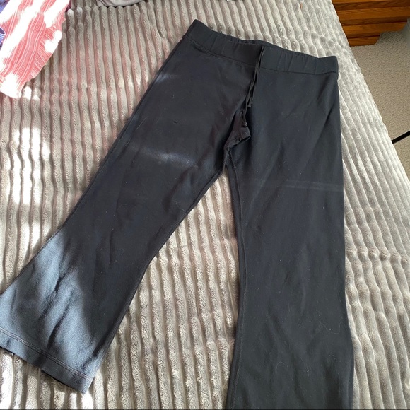 Lulu lemon cropped flare pants - Picture 4 of 4